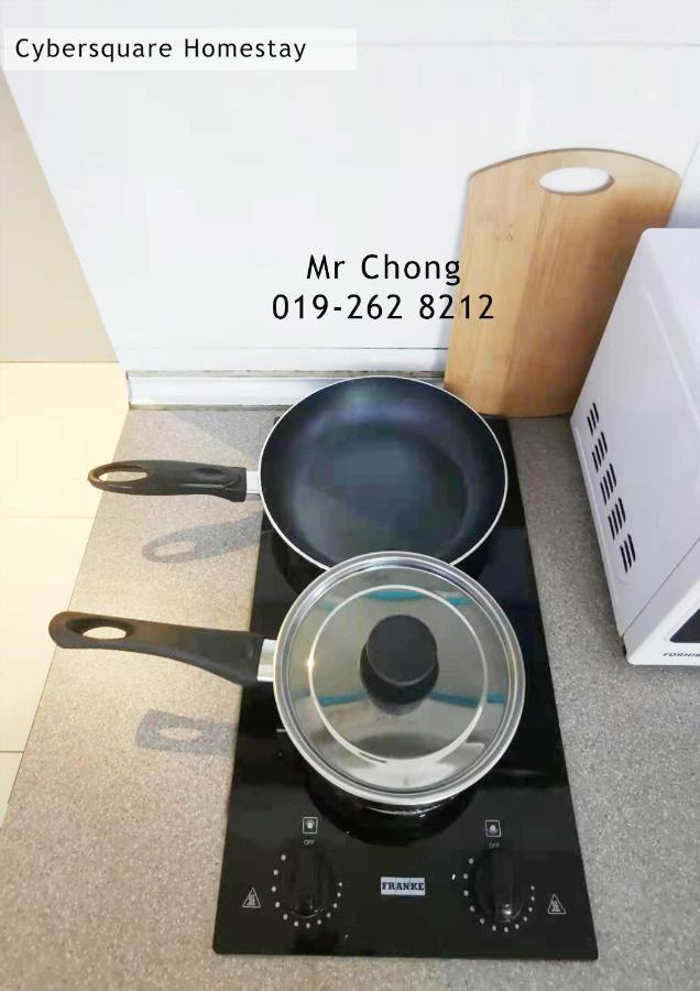 Cybersqaure Studio Suites With Netfilx @10 Min Walking Distance To Mcd Cyberjaya Exterior photo