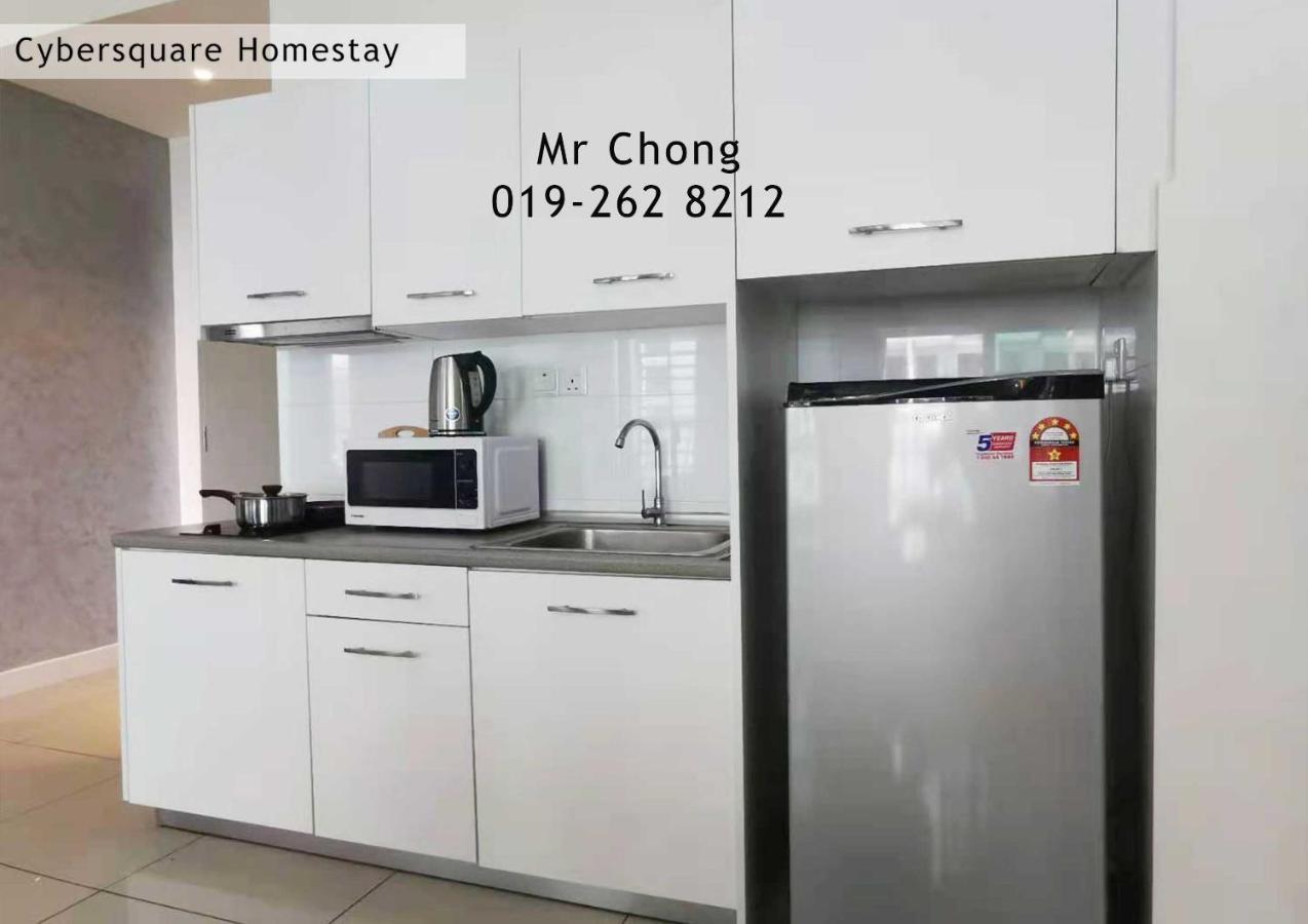 Cybersqaure Studio Suites With Netfilx @10 Min Walking Distance To Mcd Cyberjaya Exterior photo